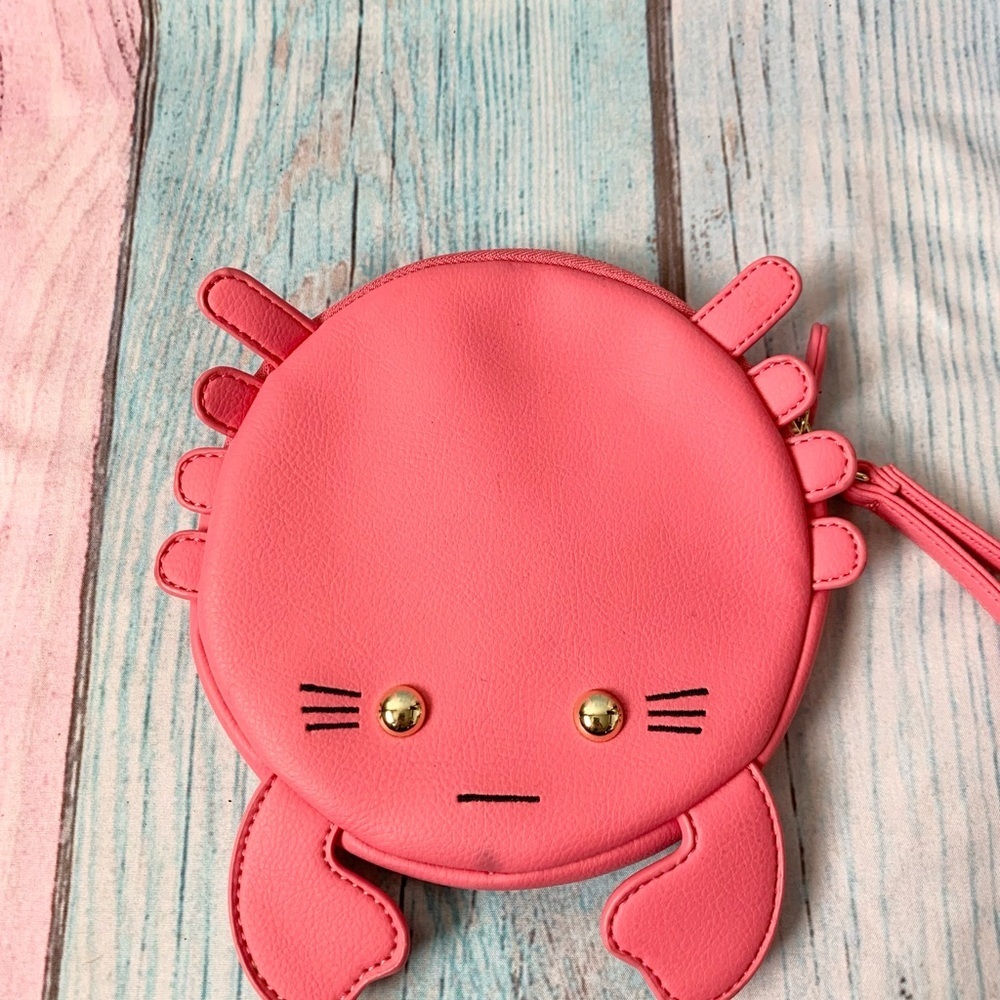 Charming Betsy Johnson Pink Crab Wristlet - Picture 2 of 7